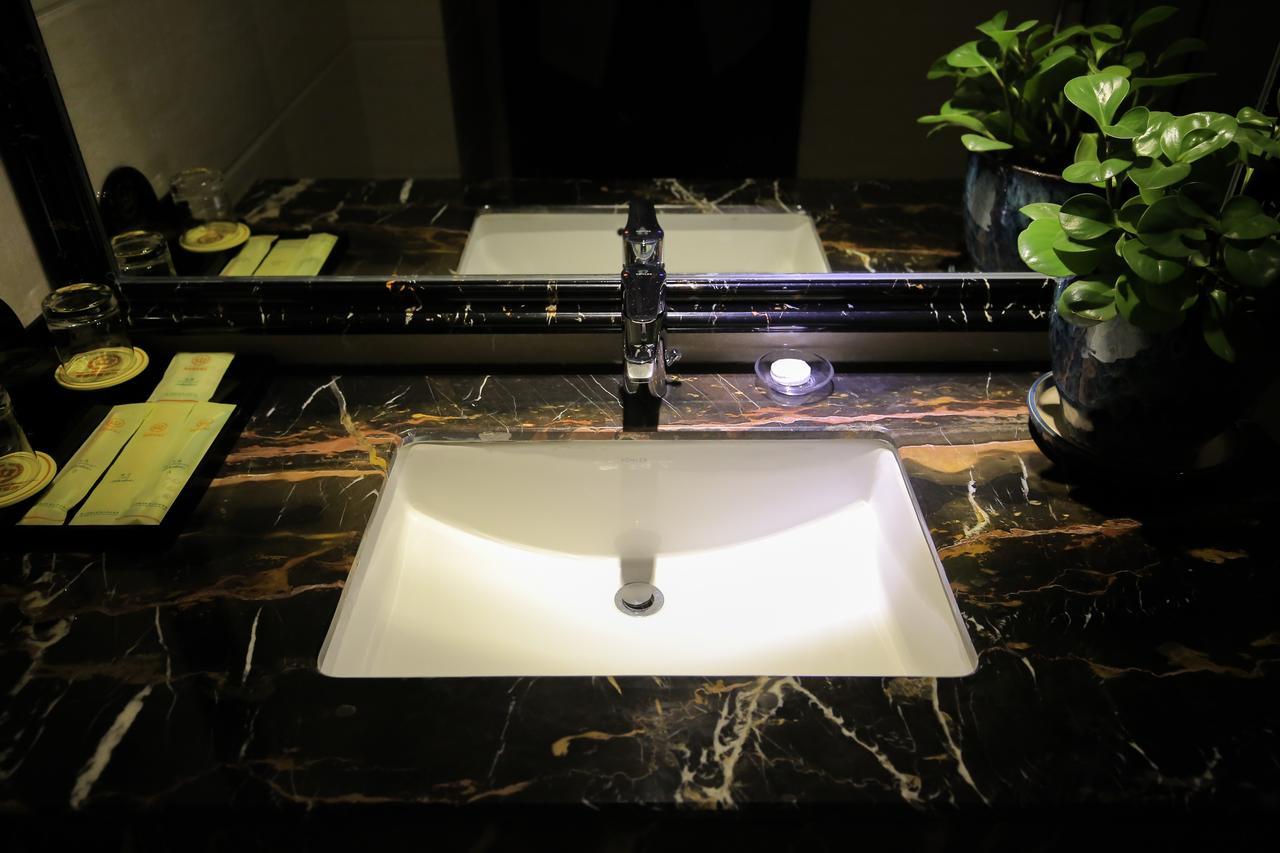 Xin Jue Jiayi Hotel Airport And International Resort Shanghai Extérieur photo