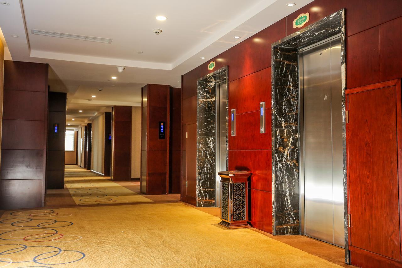 Xin Jue Jiayi Hotel Airport And International Resort Shanghai Extérieur photo